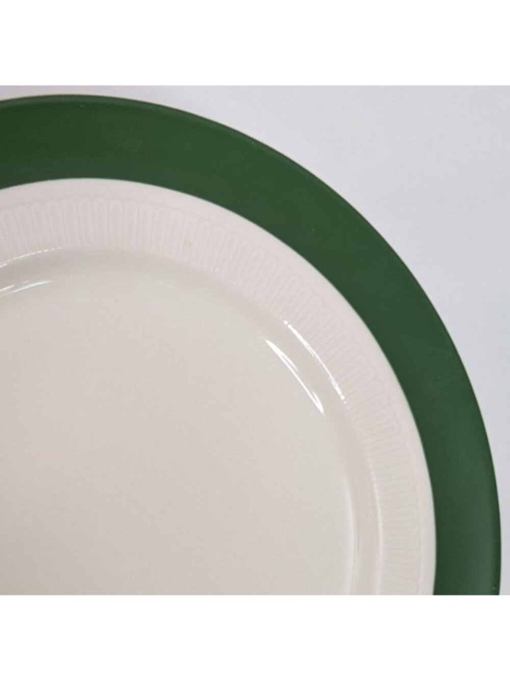 Syracuse China Green Rimmed Dinner Plate Grooves 11 1/4" wide Stoneware